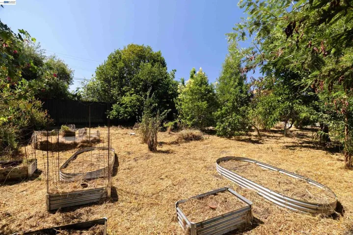 22836 High St, Hayward, California 94541
