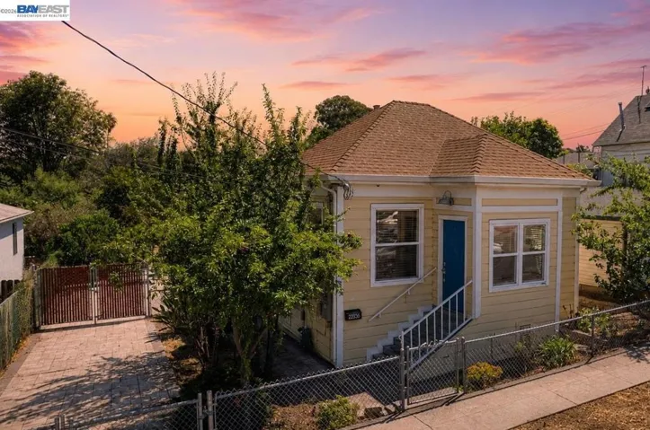 22836 High St, Hayward, California 94541