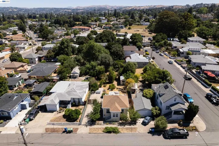 22836 High St, Hayward, California 94541