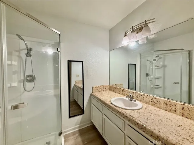 1027 W Dakota 113, Fresno, California 93705