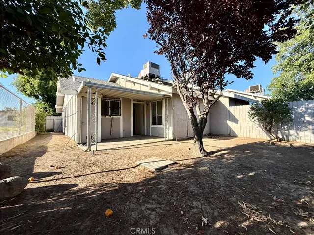 1027 W Dakota 113, Fresno, California 93705