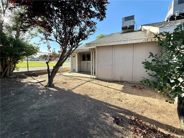 1027 W Dakota 113, Fresno, California 93705