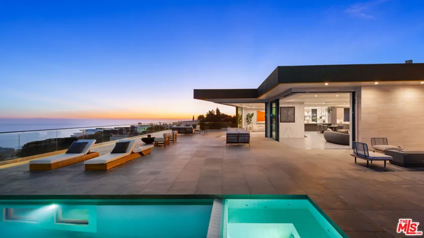16680 Charmel Lane, Pacific Palisades, California 90272
