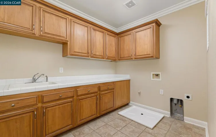 9569 Calibra Ln, Sacramento, California 95827