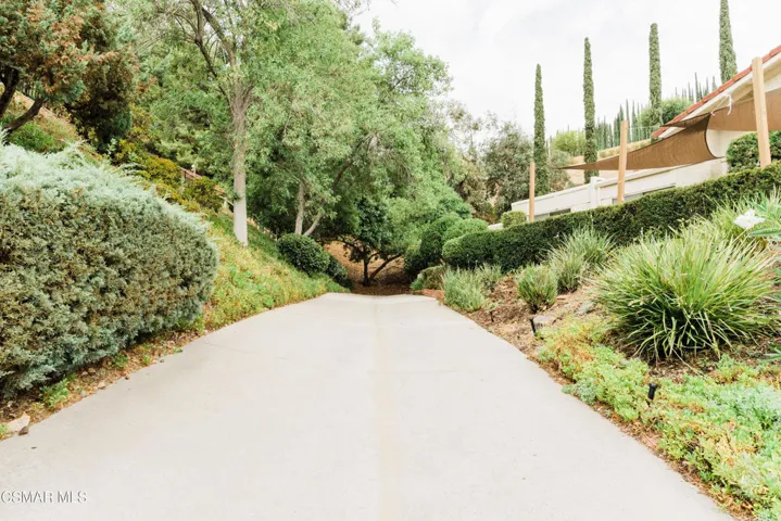 SM Shared Driveway