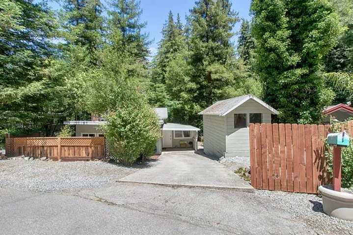 1004 Laurel Avenue, Felton, California 95018