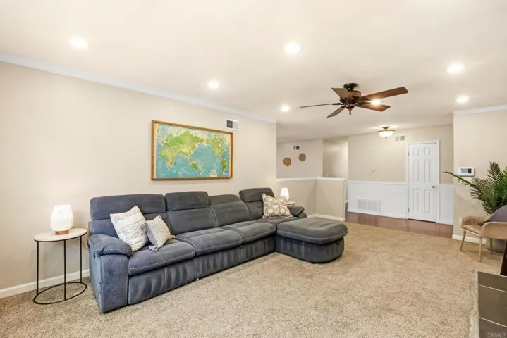 10029 Via Leslie, Santee, California 92071