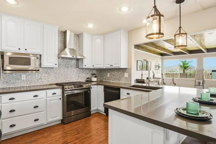 10029 Via Leslie, Santee, California 92071
