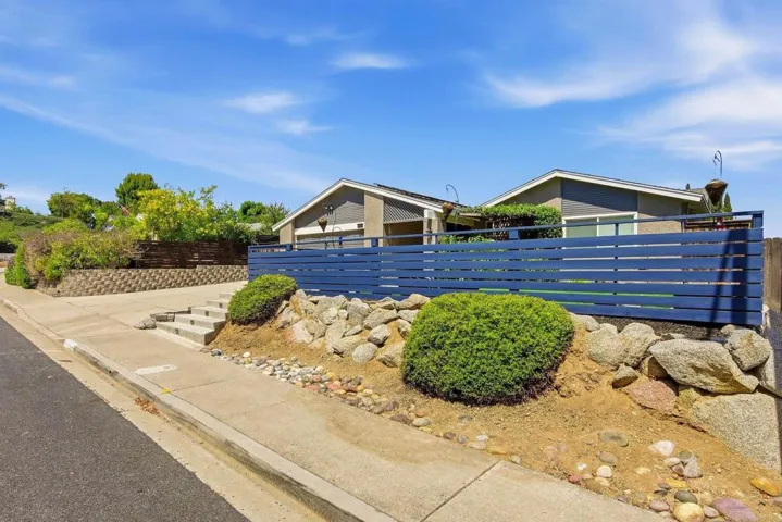 10029 Via Leslie, Santee, California 92071