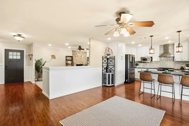 10029 Via Leslie, Santee, California 92071