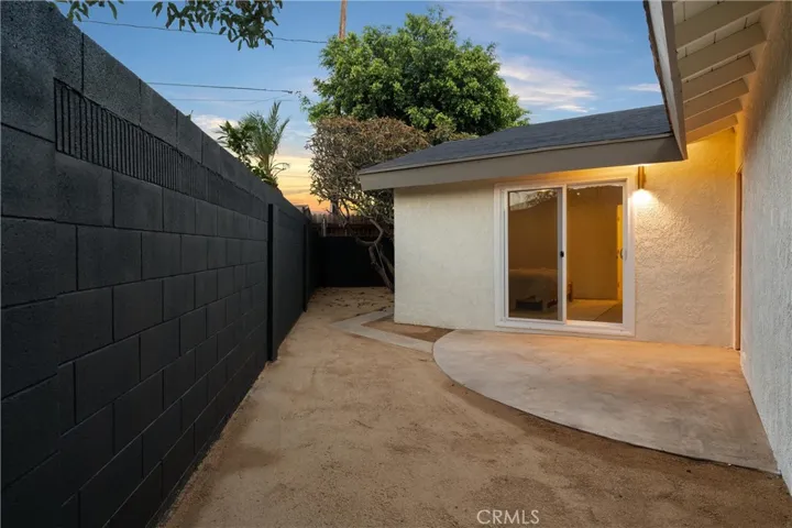 2101 N Hathaway, Santa Ana, California 92705