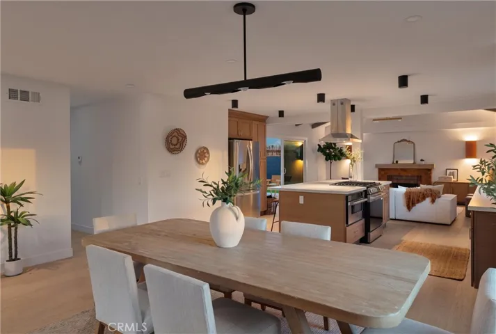 2101 N Hathaway, Santa Ana, California 92705