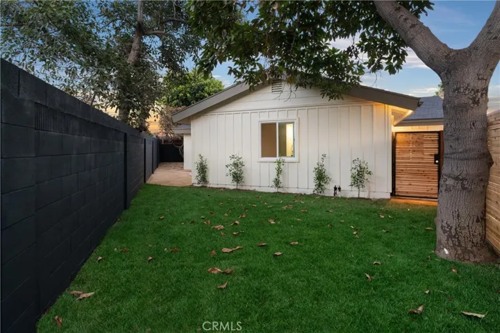 2101 N Hathaway, Santa Ana, California 92705