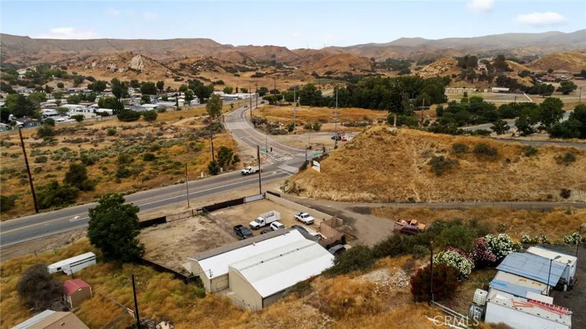Property located near signalized intersection of Sierra Hwy & Vasquez Cyn Rd.