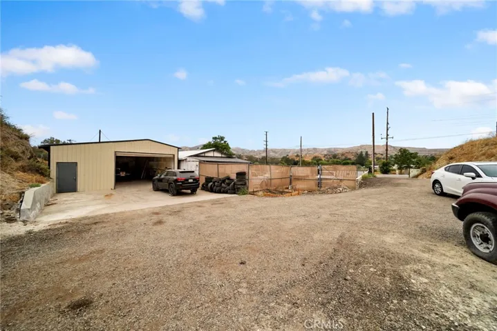 Large Flat lot and warehouse space.