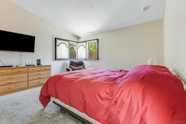 2020 N Nutmeg, Escondido, California 92026