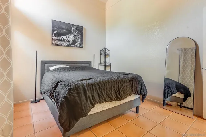 2020 N Nutmeg, Escondido, California 92026