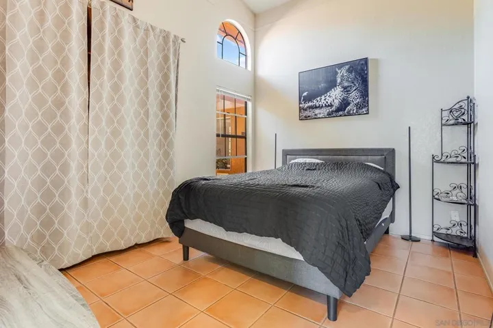 2020 N Nutmeg, Escondido, California 92026