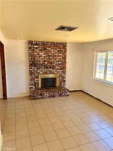 2581 E Gerard, Merced, California 95341