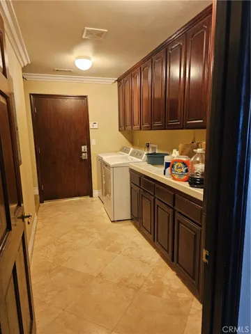 Large Laundry Room