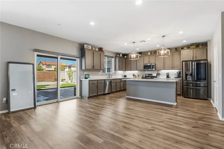 29271 Date Palm, Lake Elsinore, California 92530