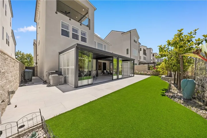 261 Burwood, Lake Forest, California 92630
