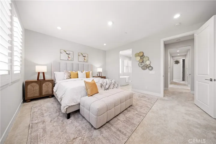 261 Burwood, Lake Forest, California 92630