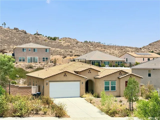 7410 Wagon Trail, Riverside, California 92507