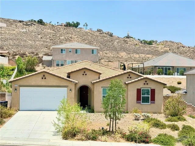 7410 Wagon Trail, Riverside, California 92507