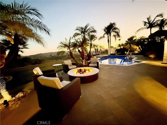 Firepit and Pool