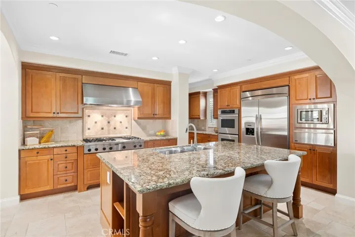 2 Ali Lane, Ladera Ranch, California 92694