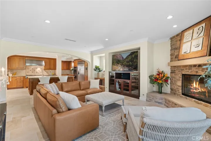 family room/kitchen
