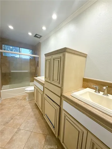1 Capobella, Irvine, California 92614