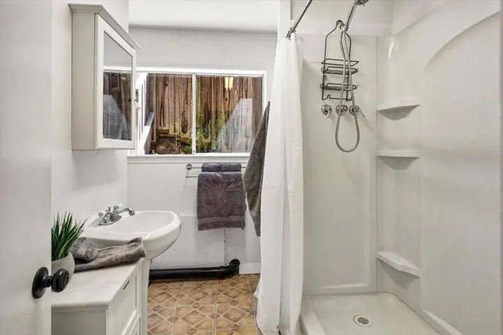 21590 Madrone Drive, Los Gatos, California 95033