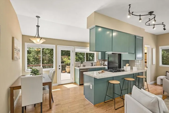21590 Madrone Drive, Los Gatos, California 95033