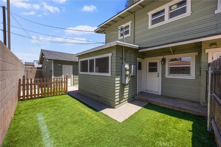 Backyard of unit 2