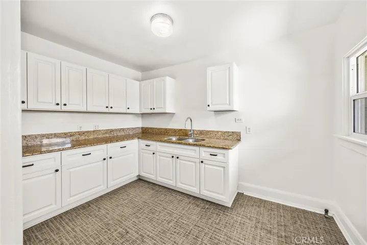 Updated kitchen in unit 2