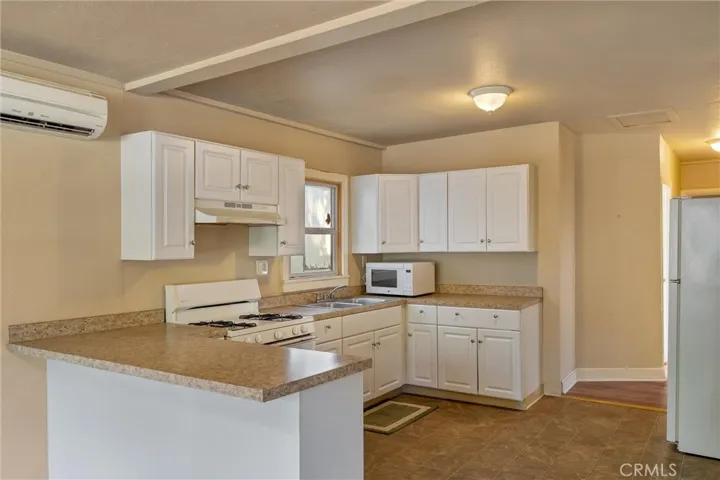1087 E 9th Street, Chico, California 95928