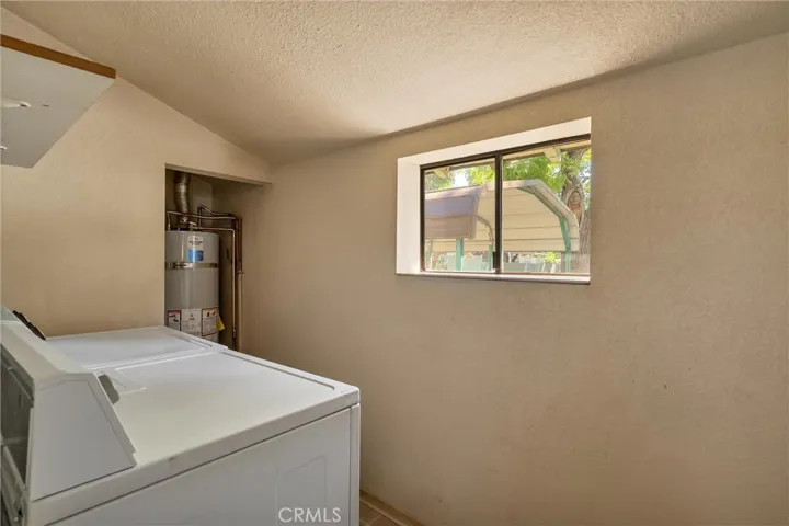 1087 E 9th Street, Chico, California 95928