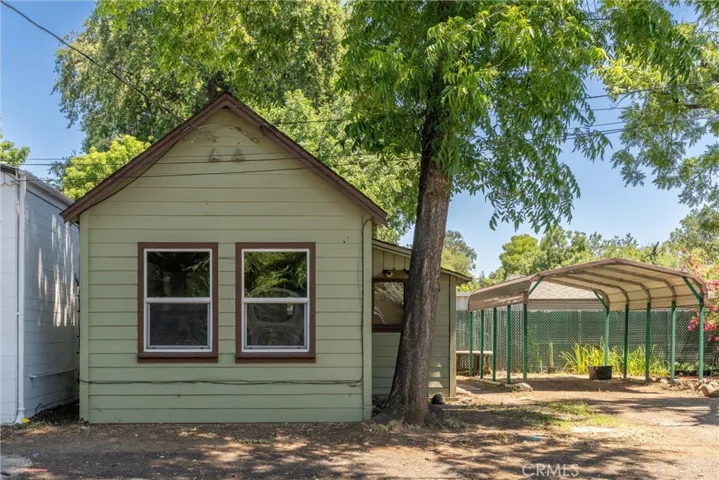 1087 E 9th Street, Chico, California 95928