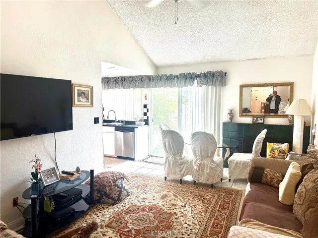 1098 Sentinel, La Verne, California 91750