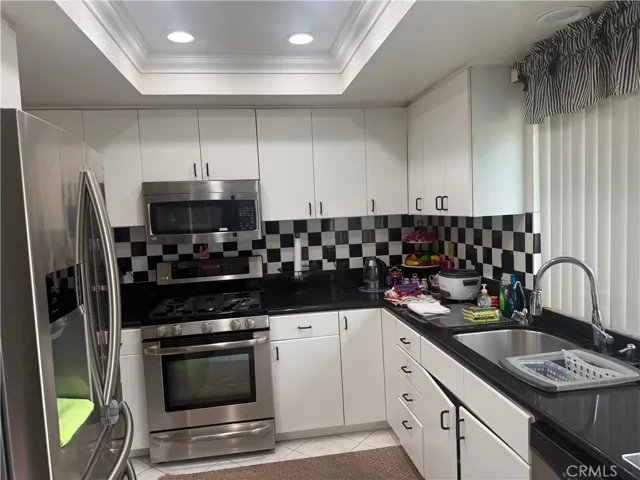 1098 Sentinel, La Verne, California 91750