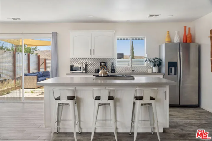 61602 La Jolla Drive, Joshua Tree, California 92252