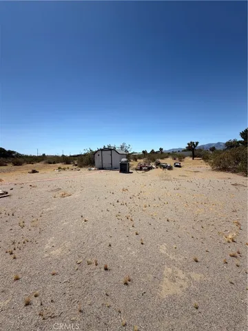 4821 Blue Grass, Phelan, California 92371