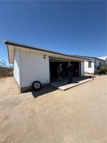 4821 Blue Grass, Phelan, California 92371