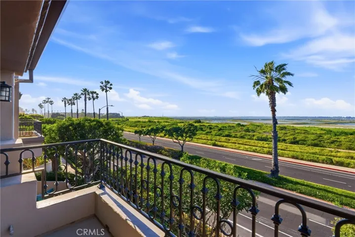 19225 Seabrook, Huntington Beach, California 92648