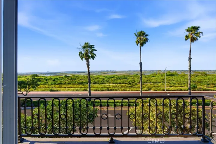 19225 Seabrook, Huntington Beach, California 92648