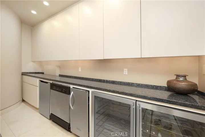 Wet bar in the Living Room