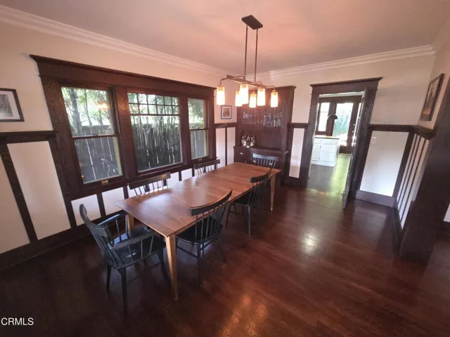 4 dining