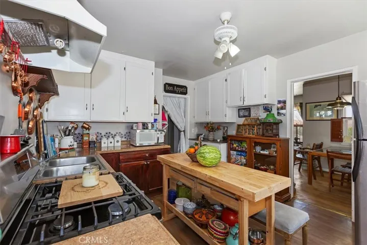 112 W Grandview Drive, Barstow, California 92311